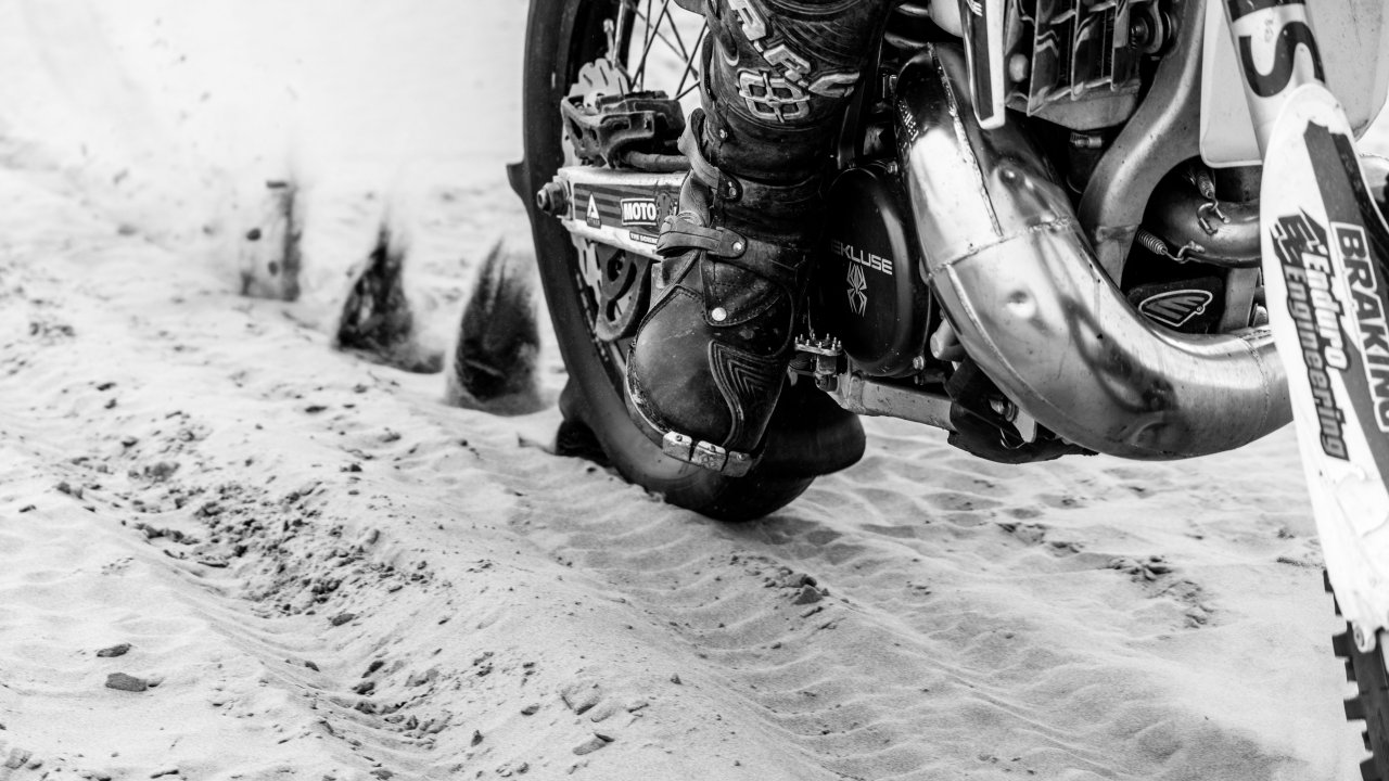 pexels-michelle4est-11713145