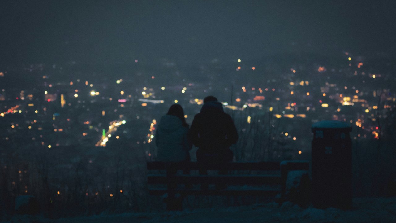 christian-lue-zNhq5JyPv9E-unsplash