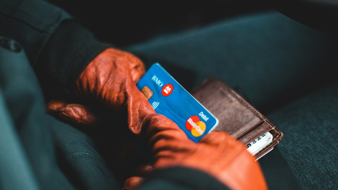 erik-mclean-7lcONTdbJrE-unsplash