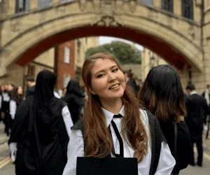 lifestyle__kak-meruert-bizhanova-soedinyaet-nauku-i-prepodavanie-v-oksforde