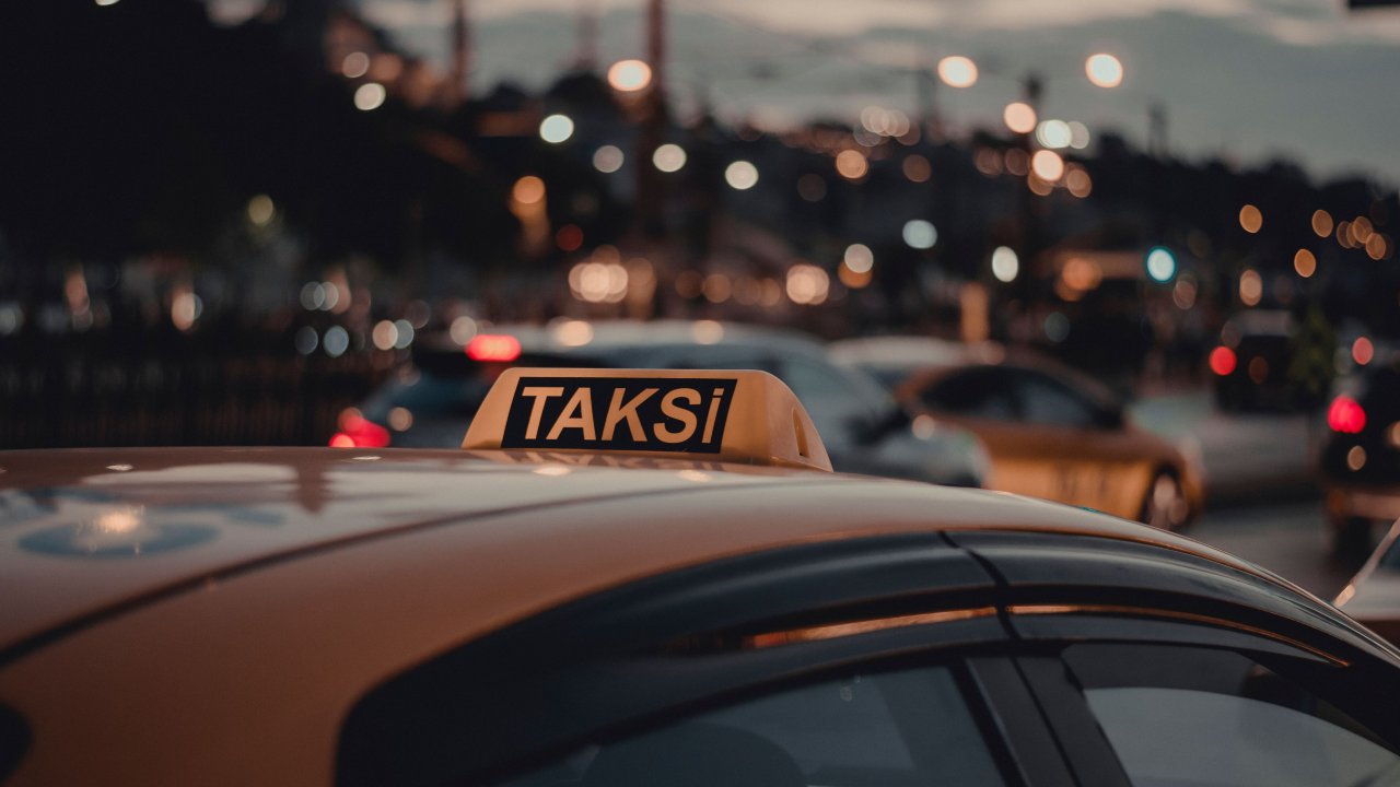 pexels-omeraydin-5115243