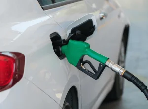 business__kazahstan-narastil-proizvodstvo-benzina-no-toplivo-stalo-dorozhe